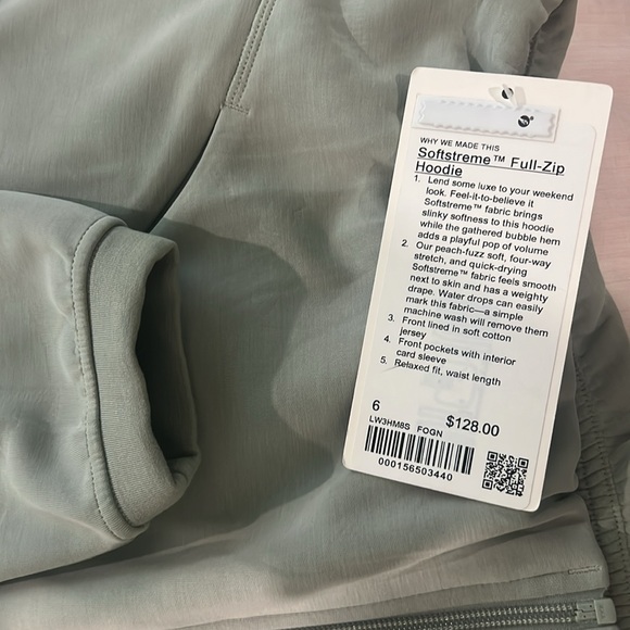 Lululemon jacket - Picture 6 of 7